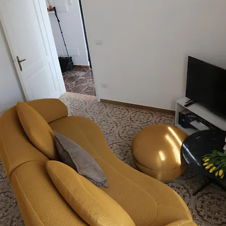 Apartamento Casetta Amati 2 *